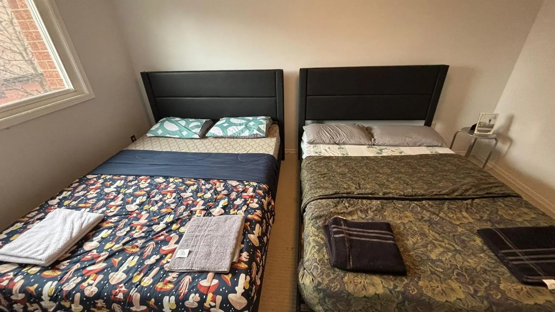 Homestay Bramalea City Centre Bnb-Full Privacy,24X7 Checkin Brampton
